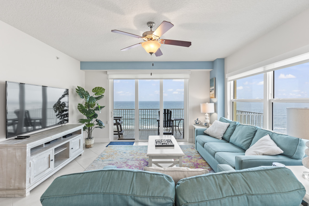 Ocean Oasis Oceanfront Pool, Balcony & Hot Tub 3