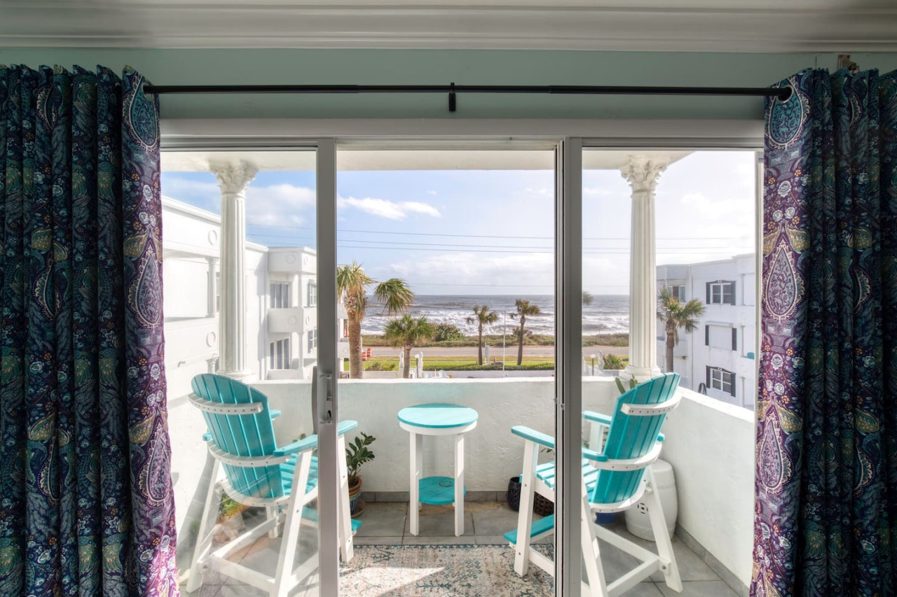 Oceanfront Elysium Oceanview and Pool | Photo 3