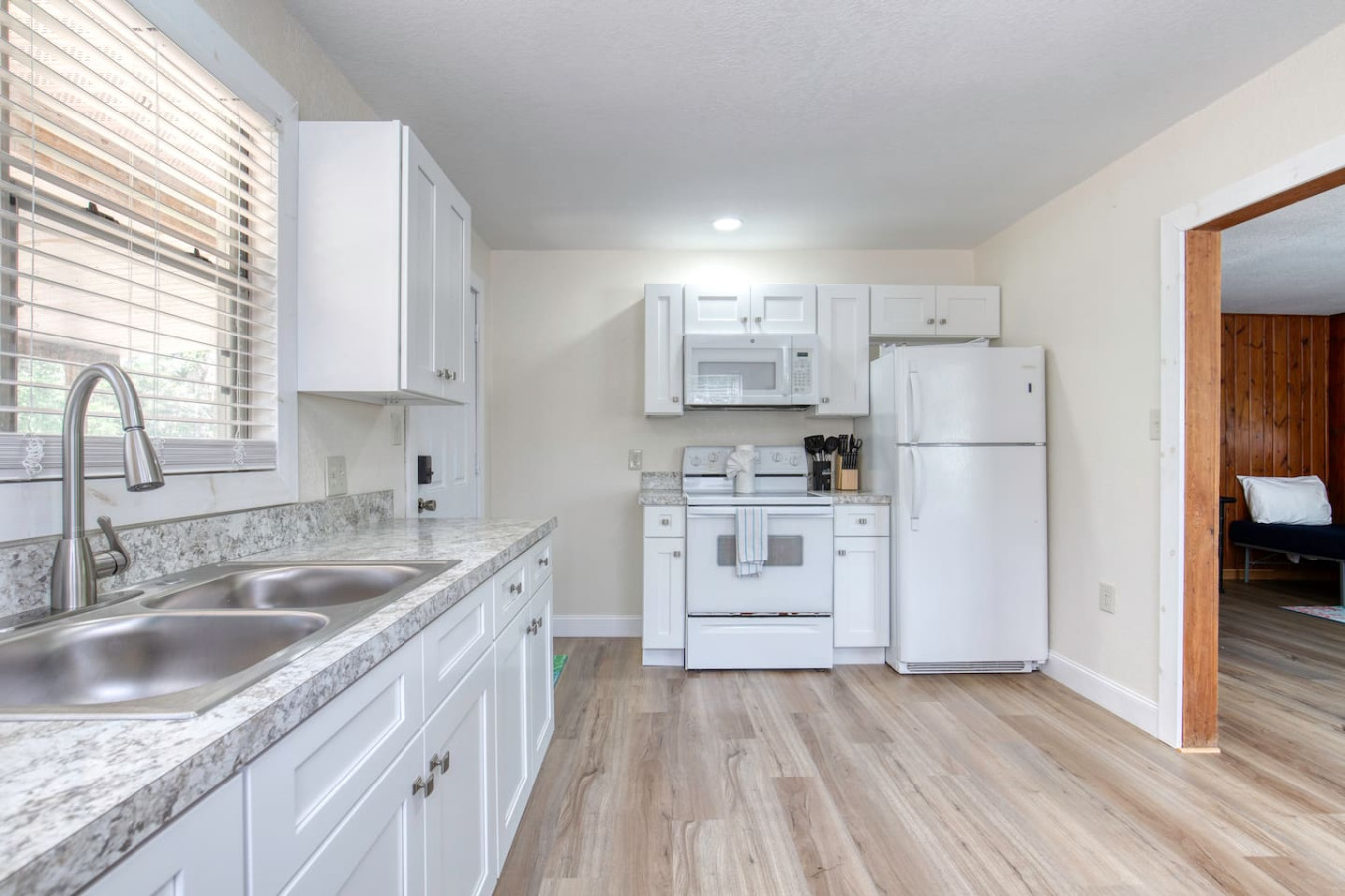 Astor Cottage Hideaway | Photo 3