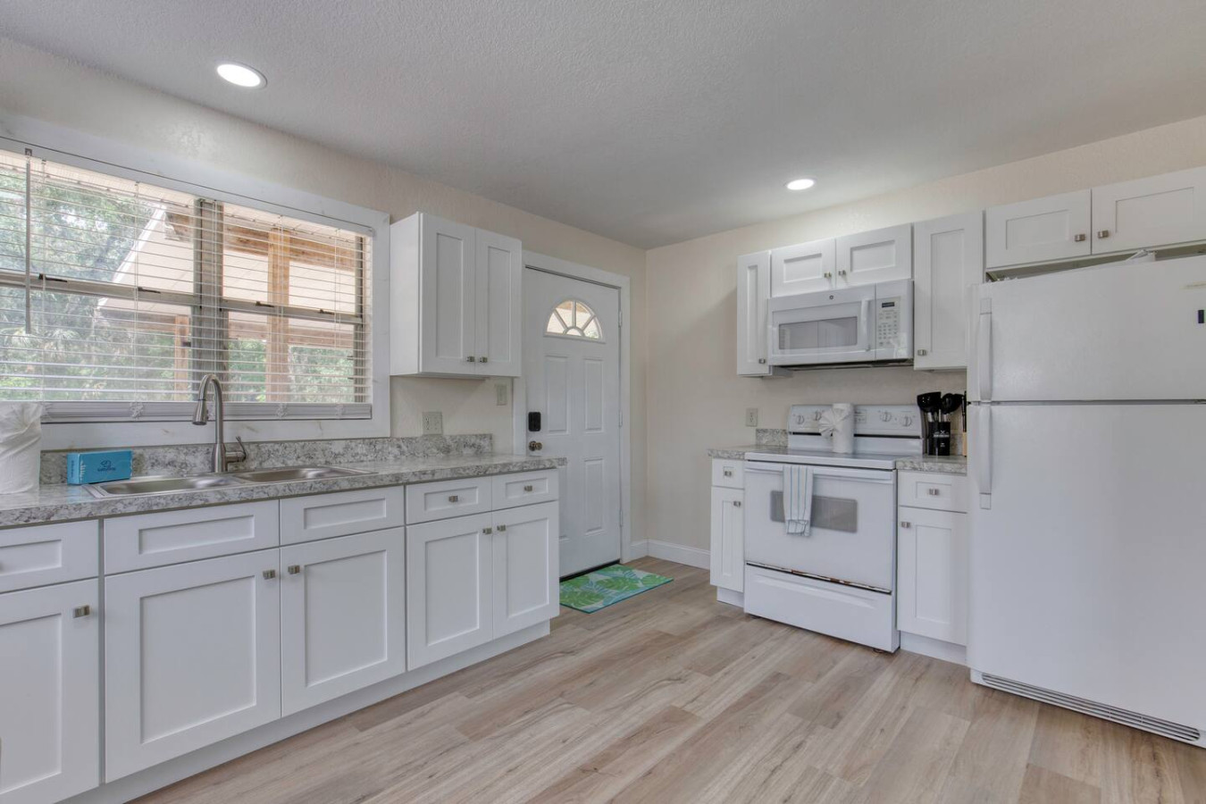 Astor Cottage Hideaway | Photo 2