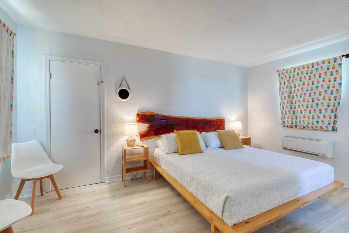 Pineapple 12 Shores Retro Motel #12 | Photo 2