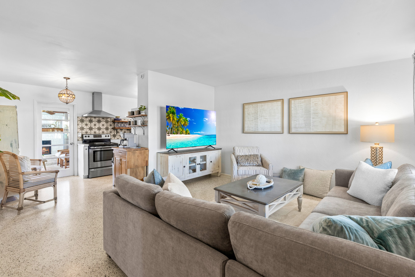 Walk to Beach | Pet Friendly, Plunge Pool, Sleeps9 5