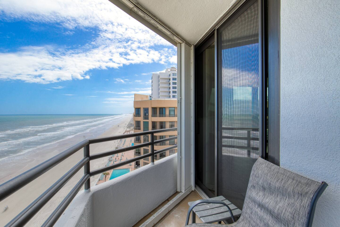 Oceanfront Condo | Indoor + Outdoor Pool | Hot Tub 3