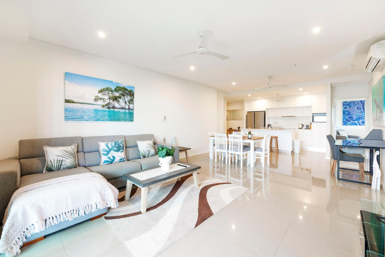 ZEN At ARRAY: 2-BR Retreat in CBD- A living space designed for unwinding and gathering in style