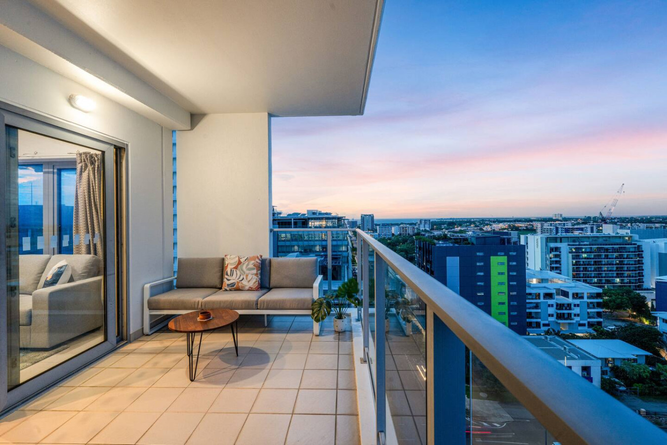 Zen Ocean Reef - Cozy 2-BR/2-BA Sea View Retreat - Sip your morning coffee on our serene balcony, where every cup comes with a side of stunning views