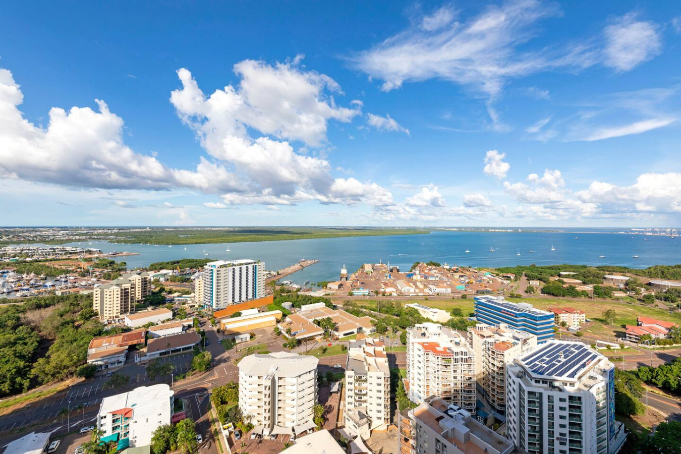 Zen Sea View 2BR, 2BA Penthouse