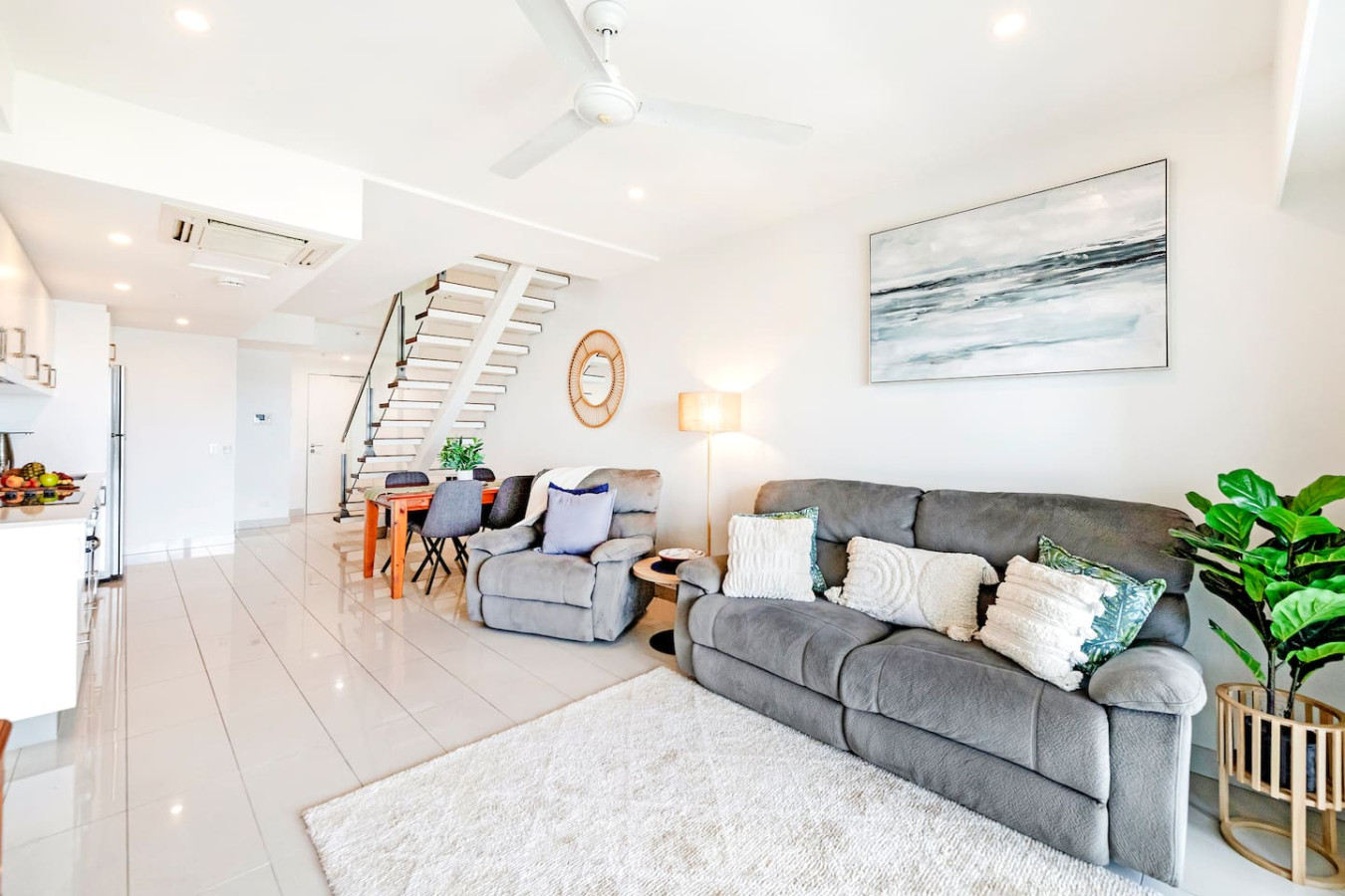 Zen Sea View 2BR, 2BA Penthouse - Find your sanctuary in our well-appointed unit, a haven of tranquility amidst the bustling world outside.