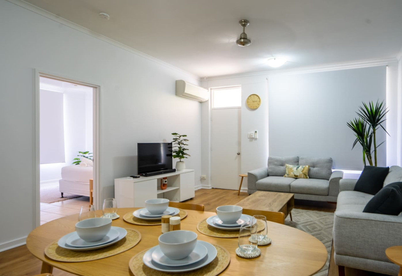 Nightcliff Retreat: Stylish 2BR Apt Near Foreshore