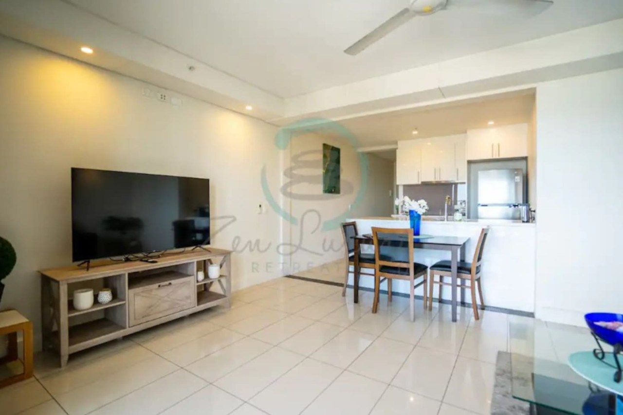 Zen Ocean Pebble 1-BR/1-BA Sea View Retreat