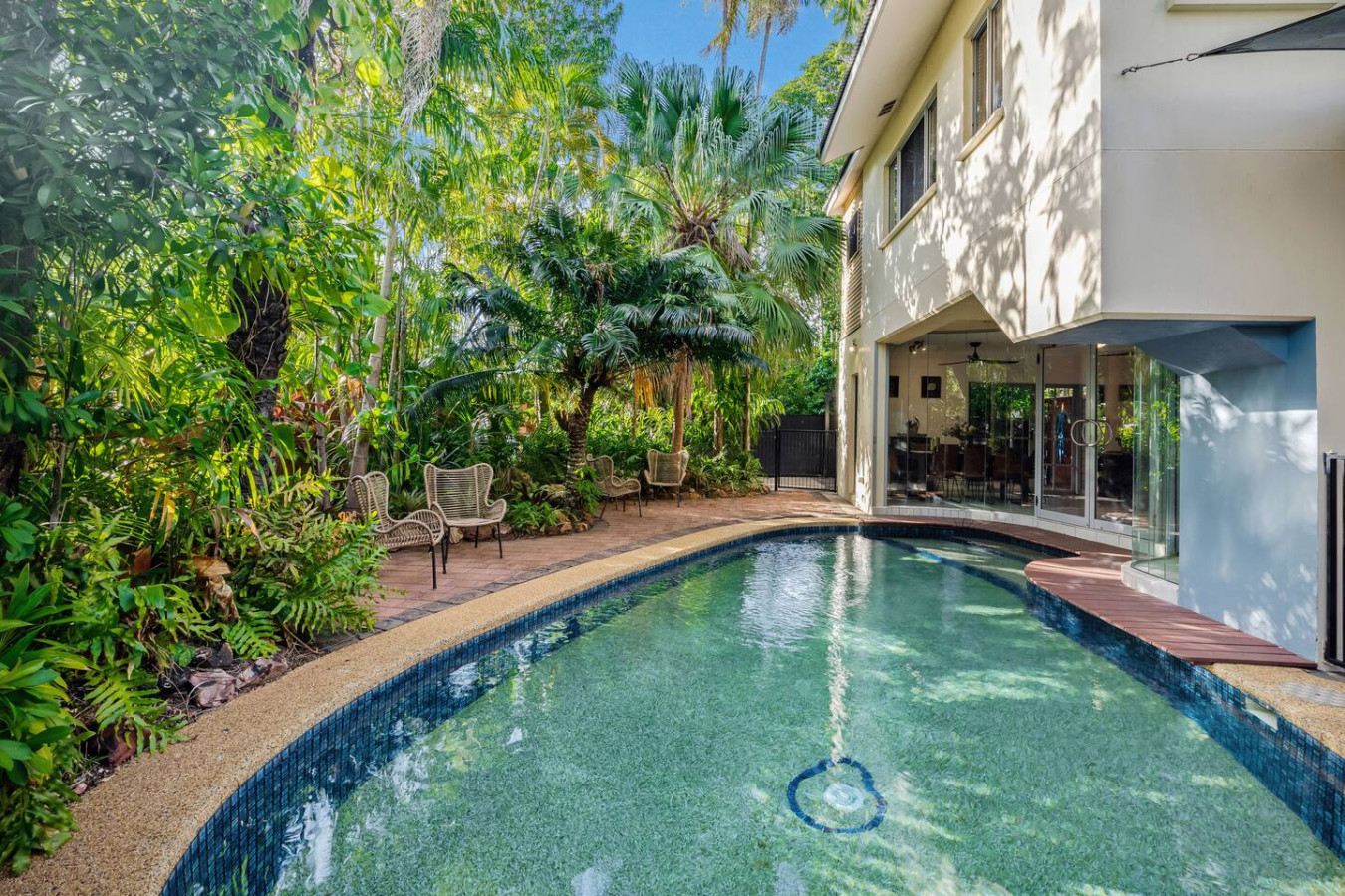 Zen Serene Seascape: Family Pool ~ BBQ ~ Markets
