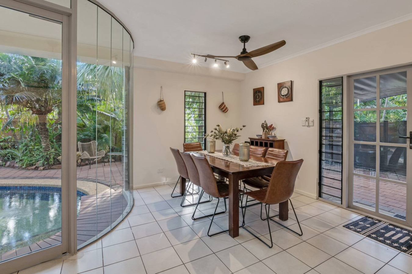 Zen Serene Seascape: Family Pool ~ BBQ ~ Markets