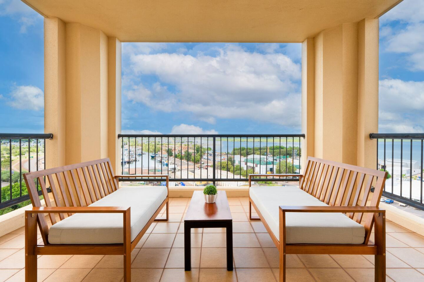 Zen Gem: Pool ~ Private Balcony ~ Oceanview