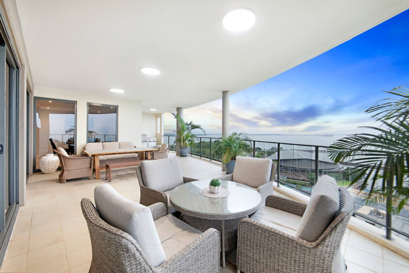ZenLux: 4BR Waterfront Penthouse Pad 270° Panoroma