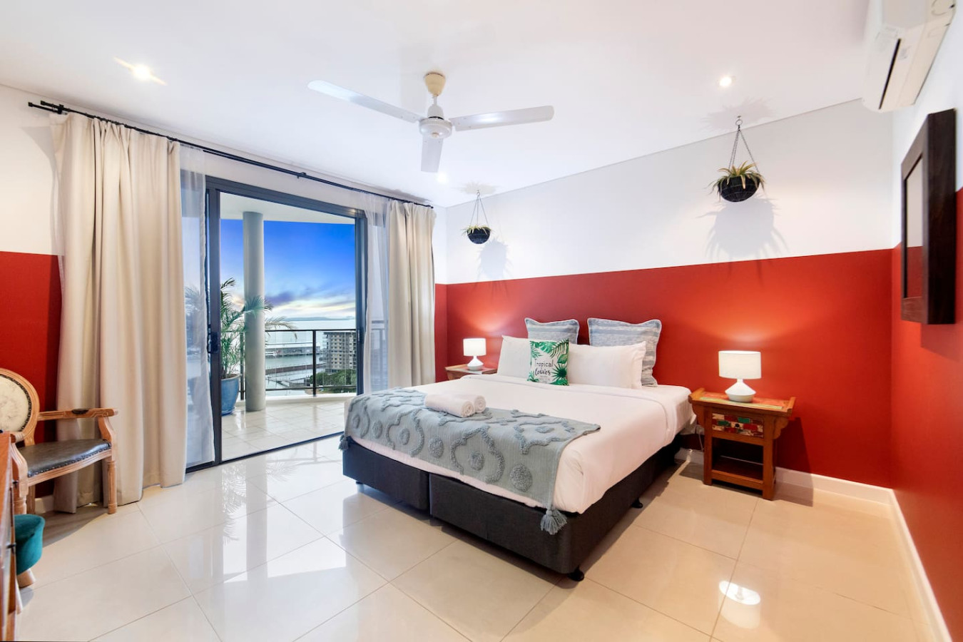 ZenLux: 4BR Waterfront Penthouse Pad 270° Panoroma