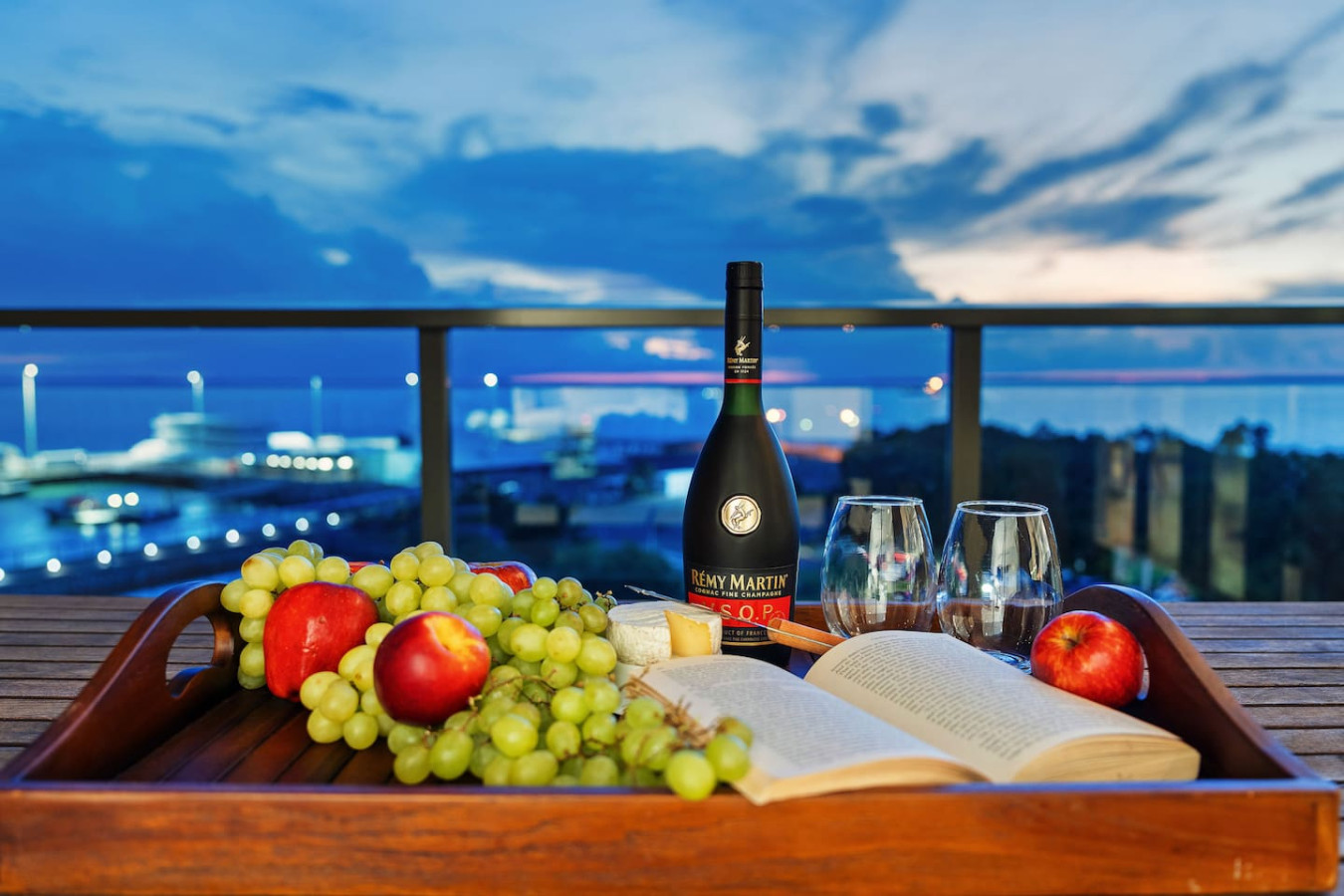Zen By The Sea: Pool - Balcony Dining - Seaview