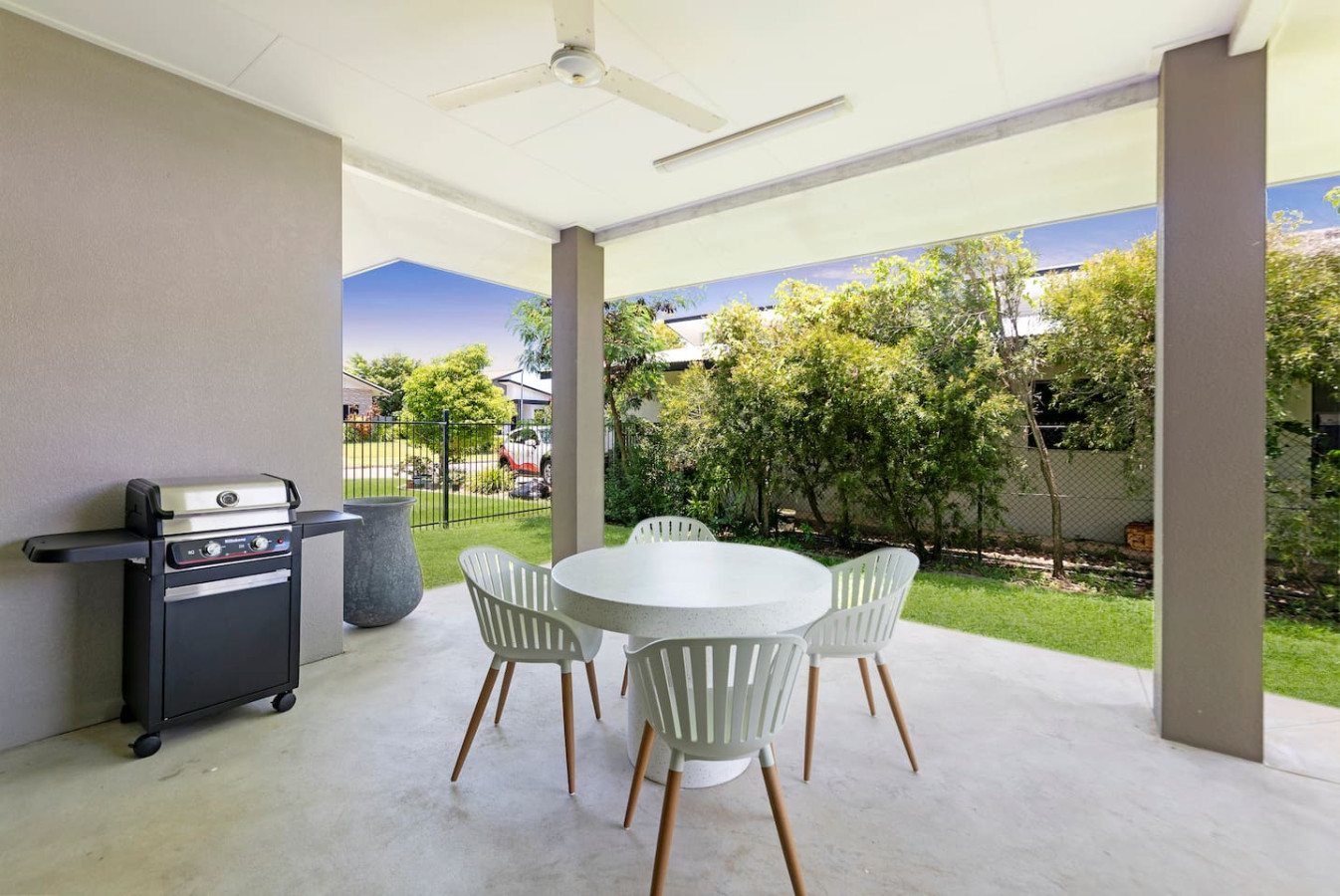 Zenhouse Harmony: Modern Home ~ Near CDU/Hospital