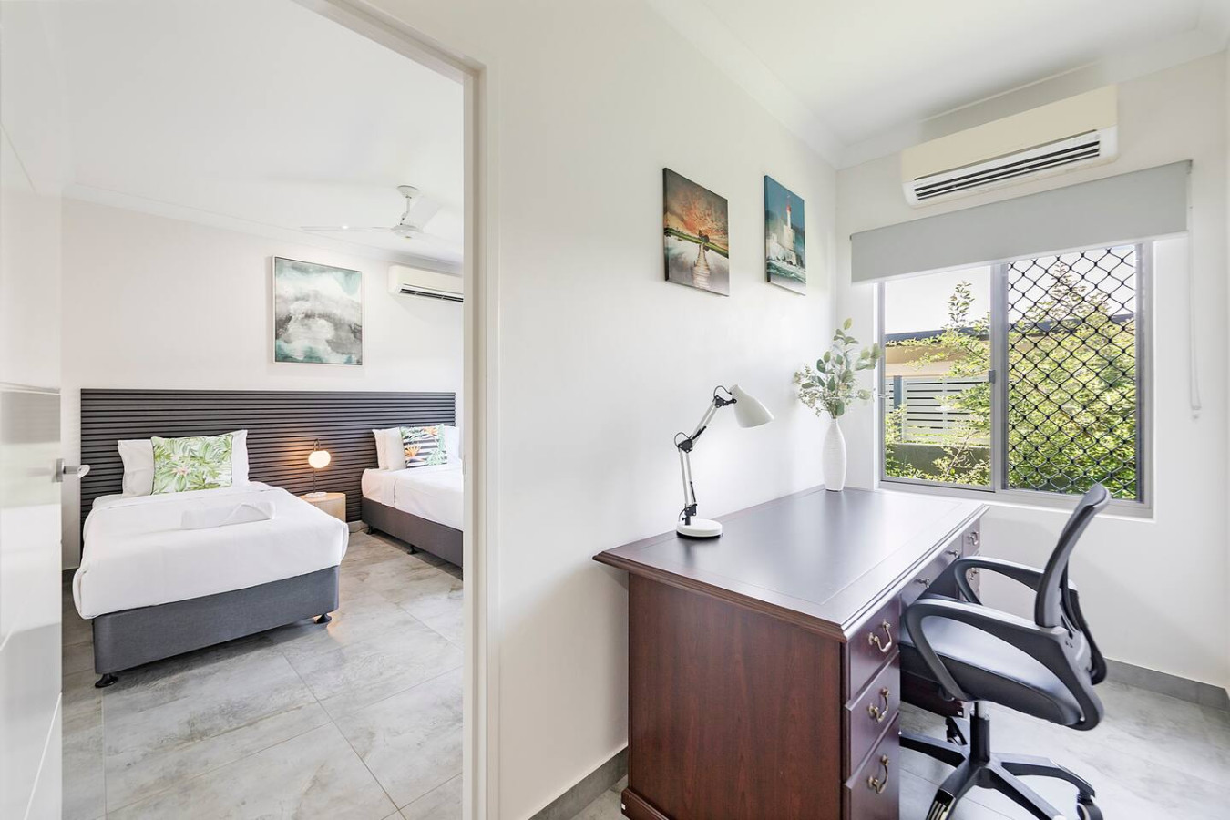 Zenhouse Harmony: Modern Home ~ Near CDU/Hospital