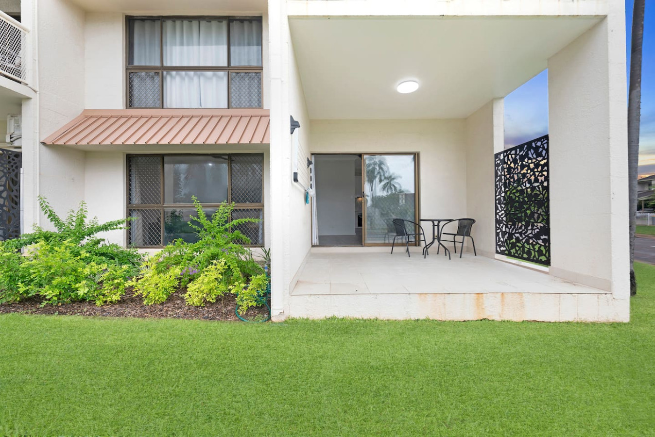 Zen Coastal Hideaway: Modern ~ Hospital ~ Beach