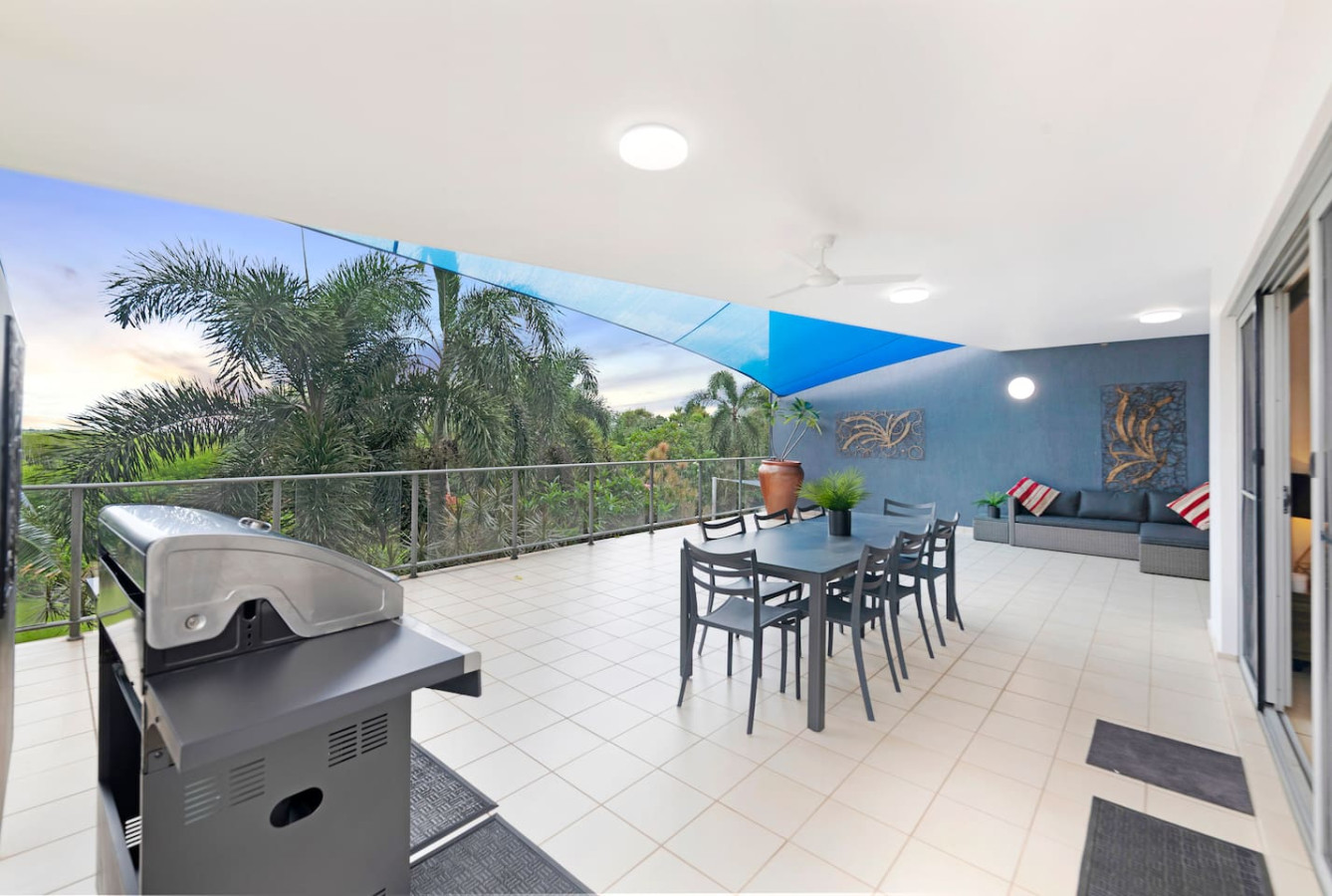 Zen Saltwater Retreat: balcony ~ pool ~ seaview