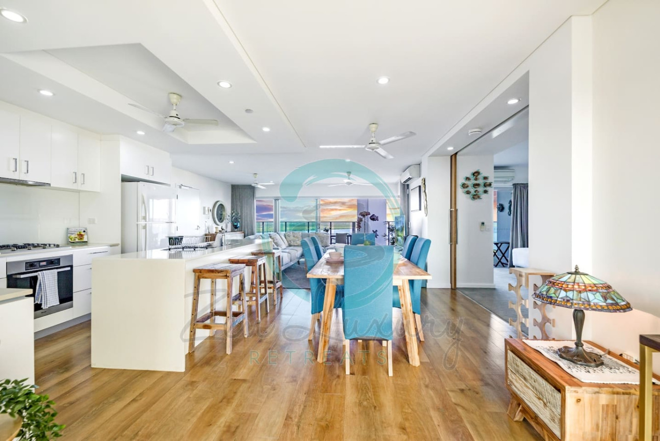 The LAVA LOUNGE PANORAMIC Rooftop Holiday Retreat