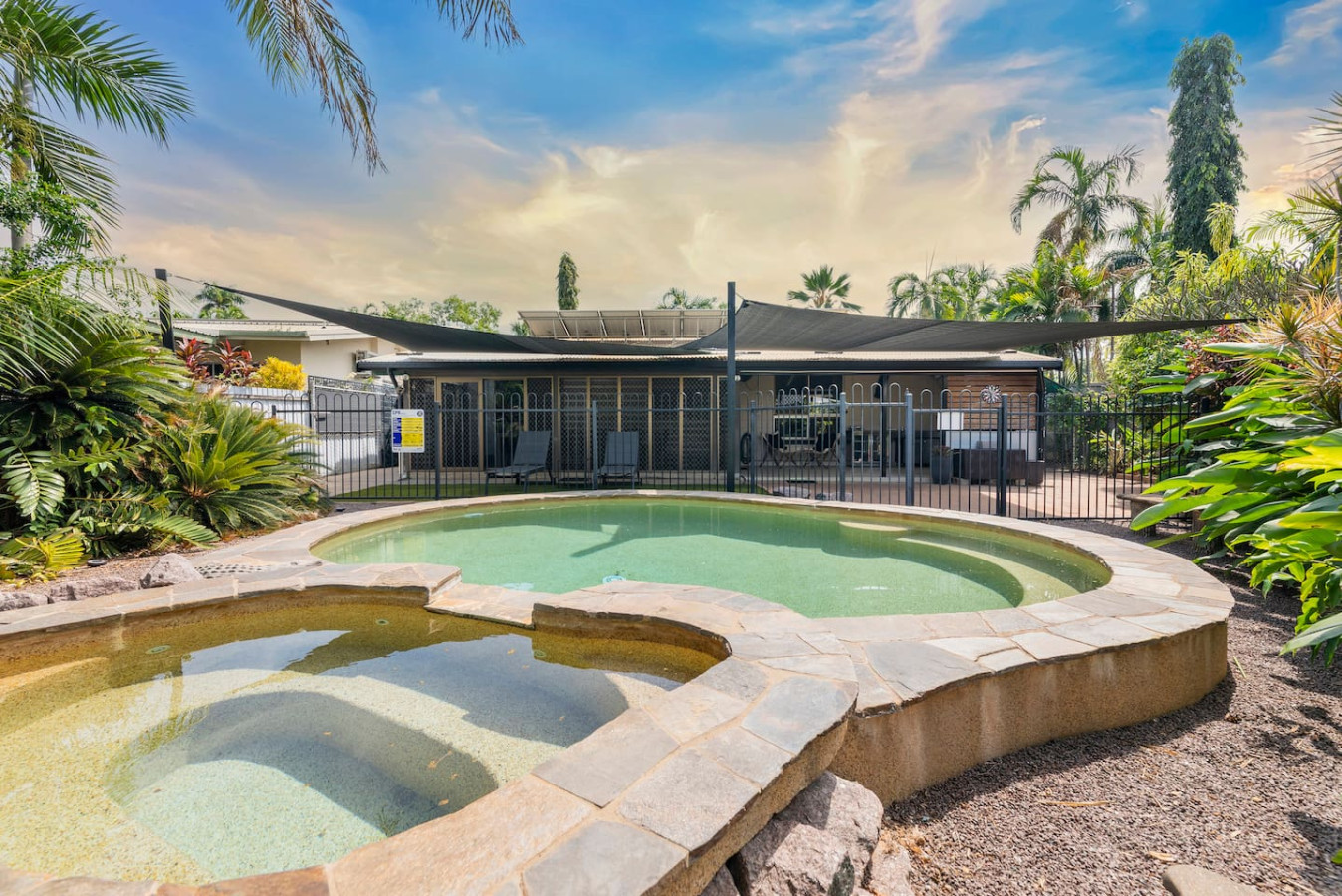 Nature's Nest: Pool ~ SPA ~ Outdoor Kitchen/Dining