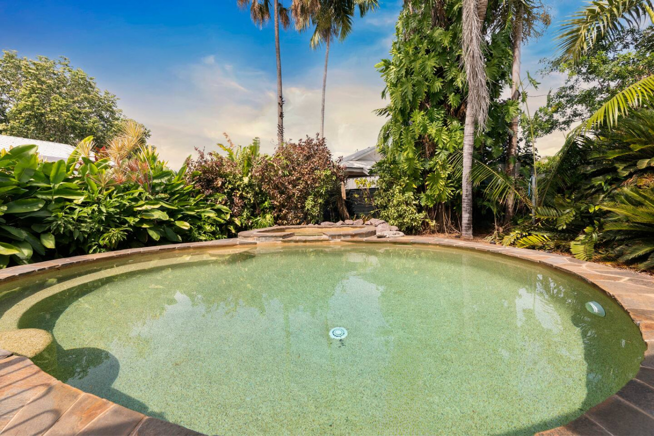 Nature's Nest: Pool ~ SPA ~ Outdoor Kitchen/Dining