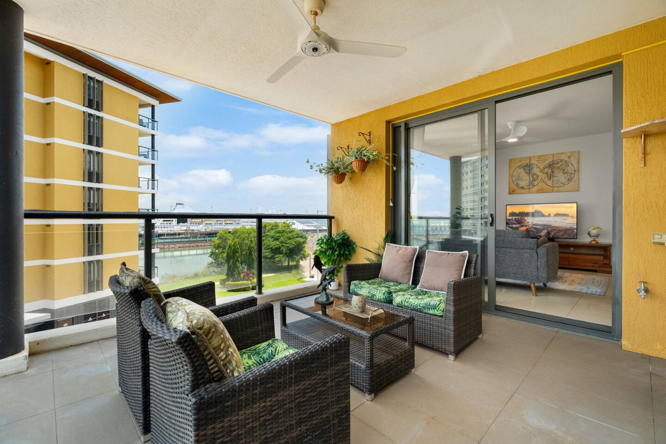 Zen Paradiso: Harbour View ~ Pool ~ Balcony