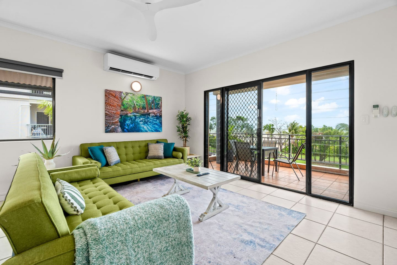 Zen Emerald Shore: seaview - balcony - sunset view