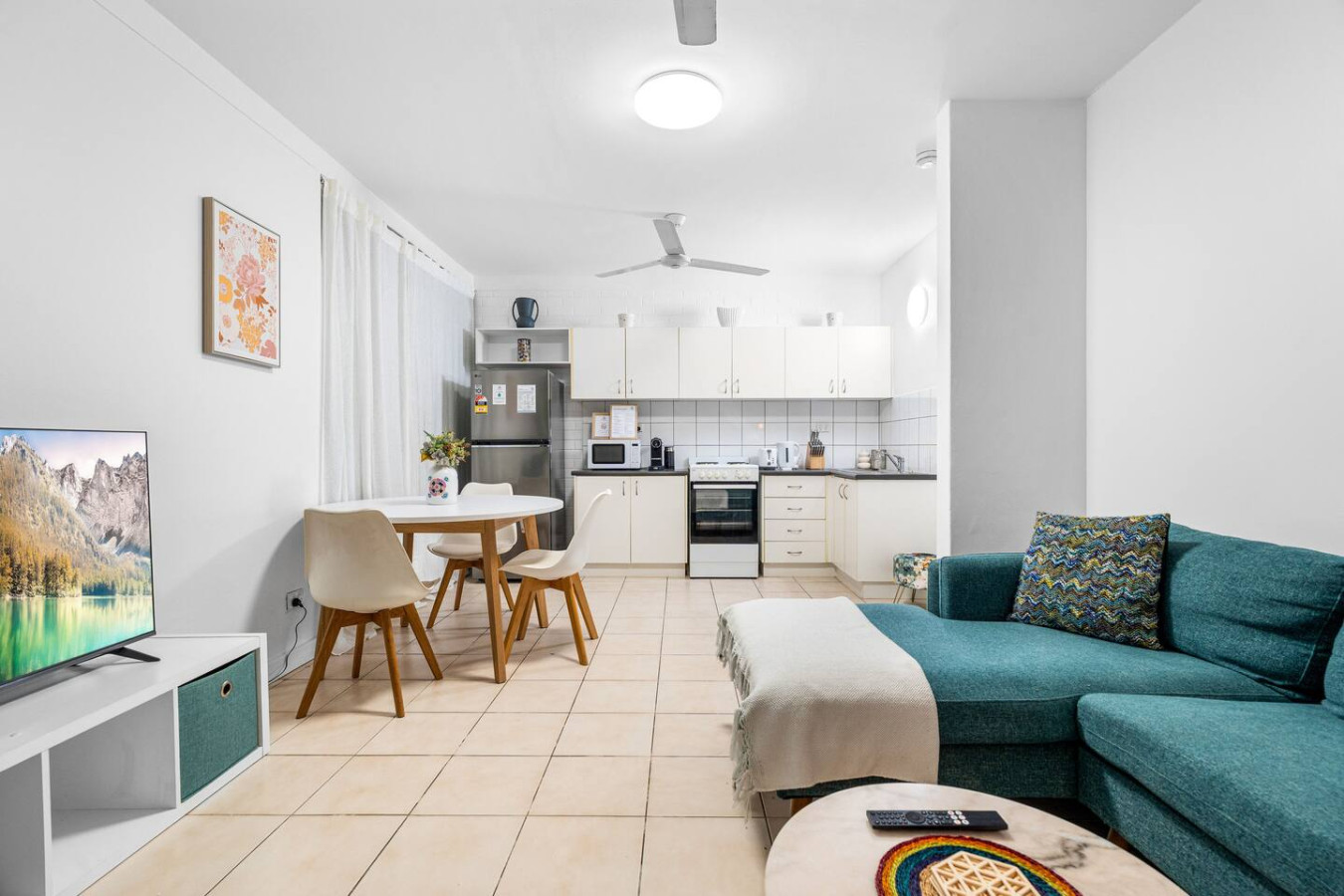 Zen Bamboo: cozy - modern - central