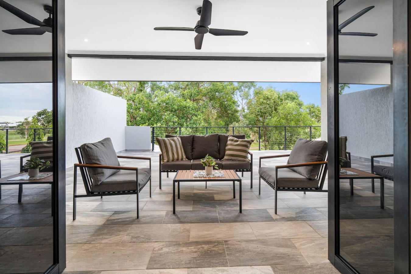 Zen Tropica: Family Luxury Retreat ~ Pool ~ BBQ