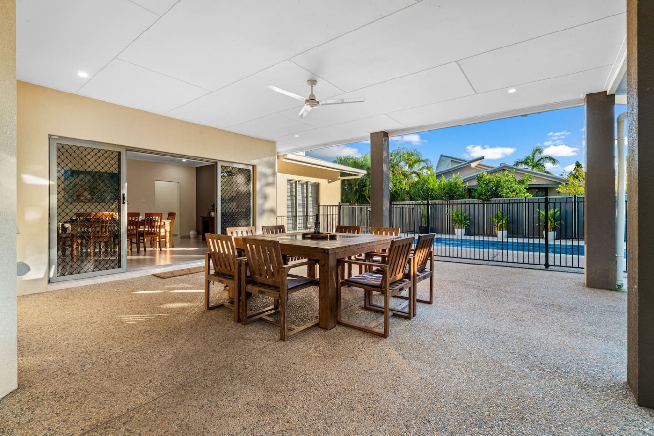 Zen Lotus: Private Pool - Patio - Garage - Yard