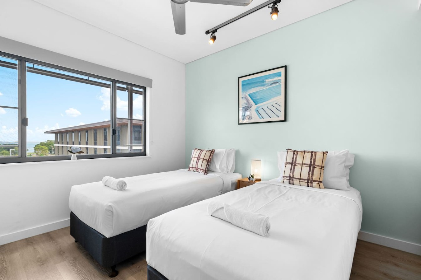 Zen Bayside: seaview - balcony - shared pool