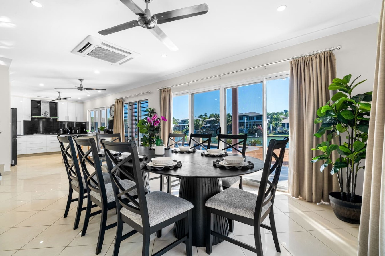 ZenLux Rosewater: Pool ~ Marina Deck ~ Bayview Pad