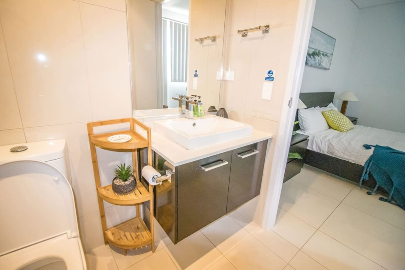 Central Executive Retreat: 3BR Haven