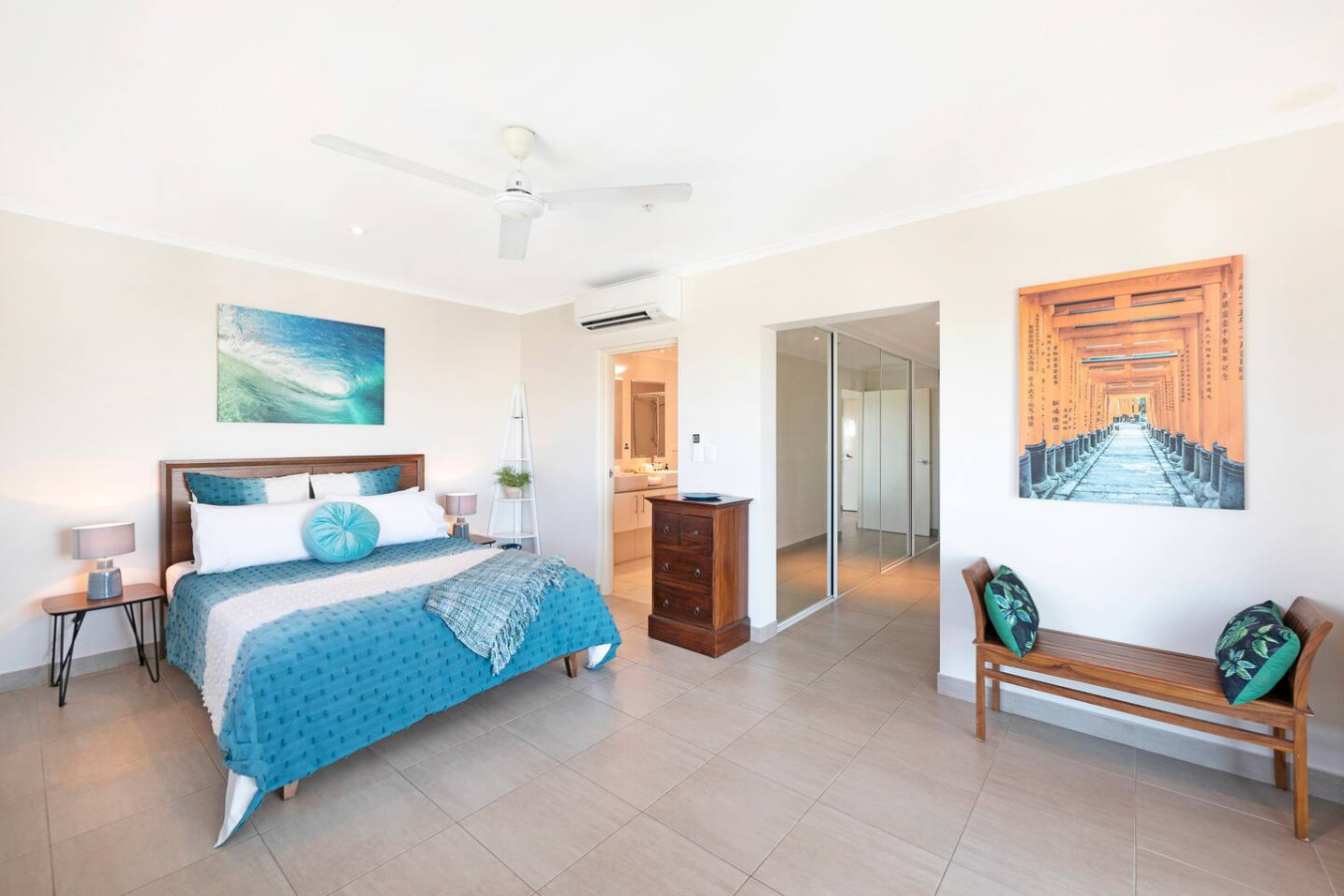 Pinnacle Penthouse Escape ~ Panoramic views ~ Pool - Enjoy the luxury of space with these comfortable twin beds