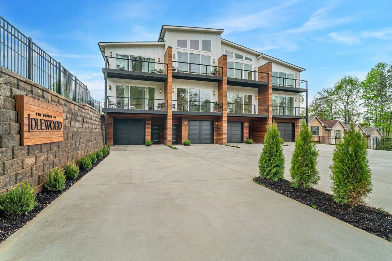 Idlewood Suites ~ 3-story West Knoxville Suite #2 - Knoxville, TN