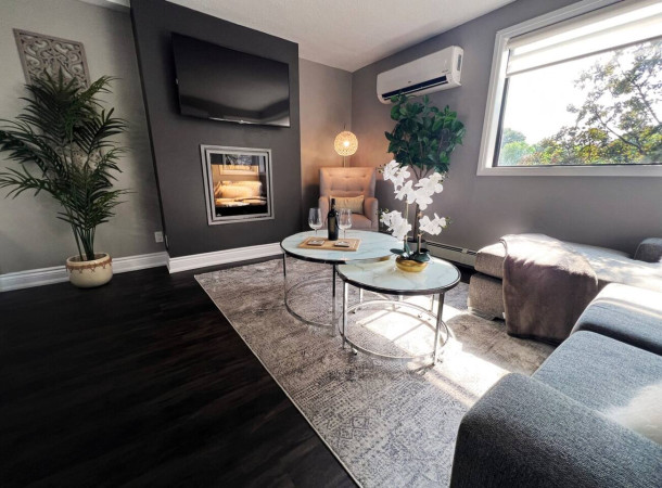 Contemporary Comfort | Centrally Located Gem