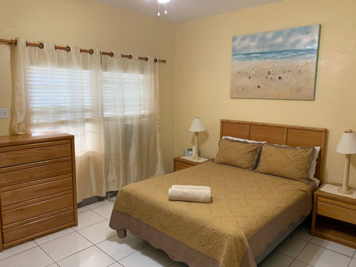 S2a Bp | Steps To Beach - Cayman Islands