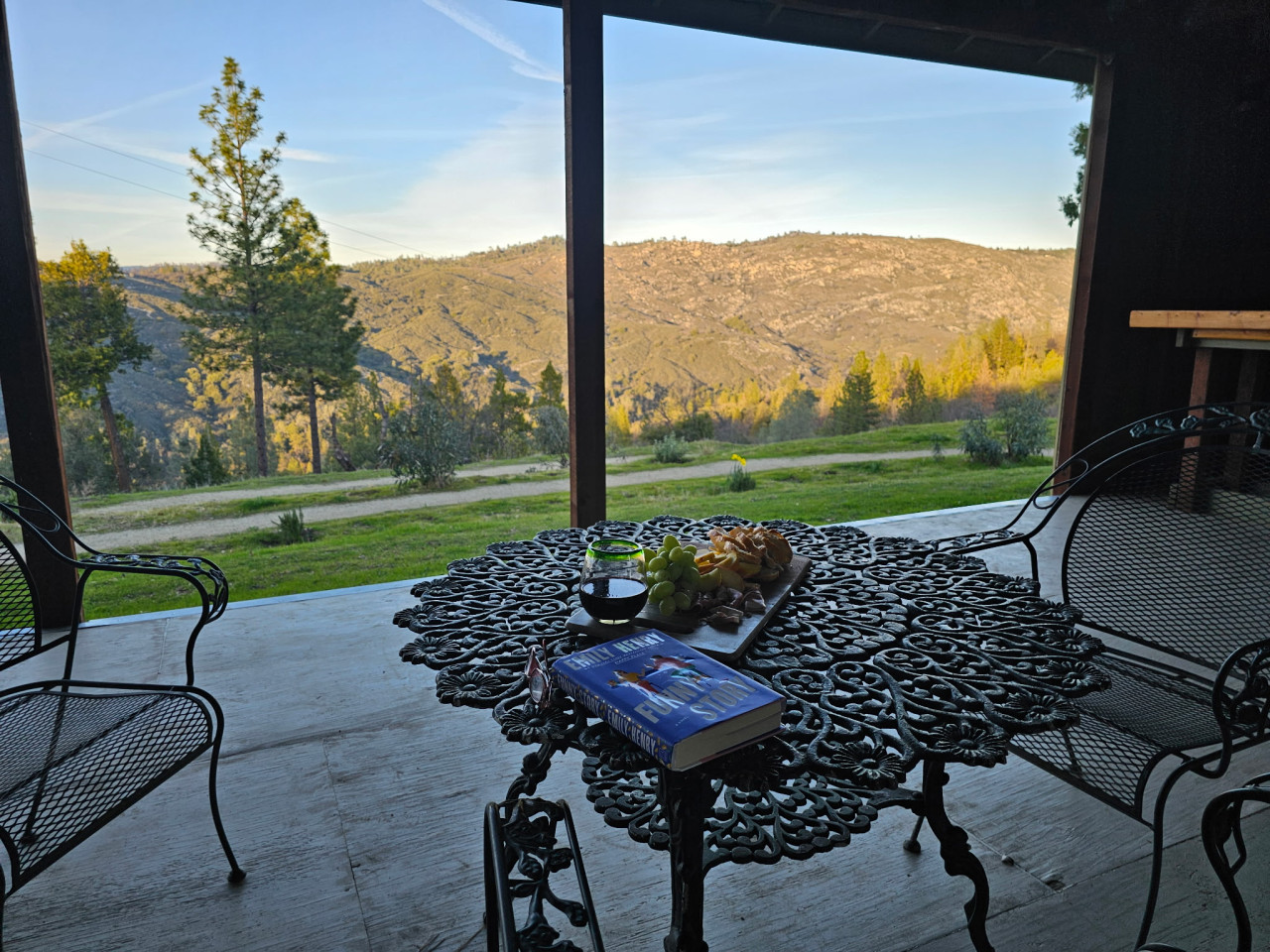 Wine Country Retreat-Beautiful Views-Family Fun