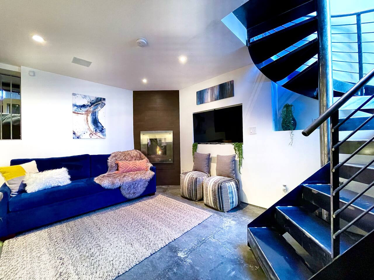 Lombard · Cow Hollow Loft · Walk Score 98 · San Francisco