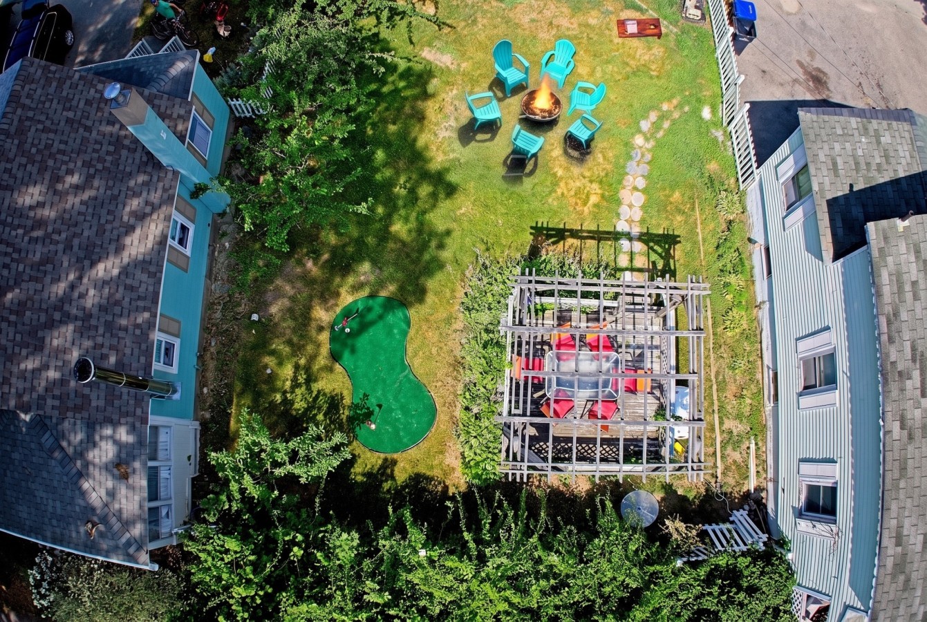 OOB Cottage | Gazebo, Fire Pit + Beach Walk 5