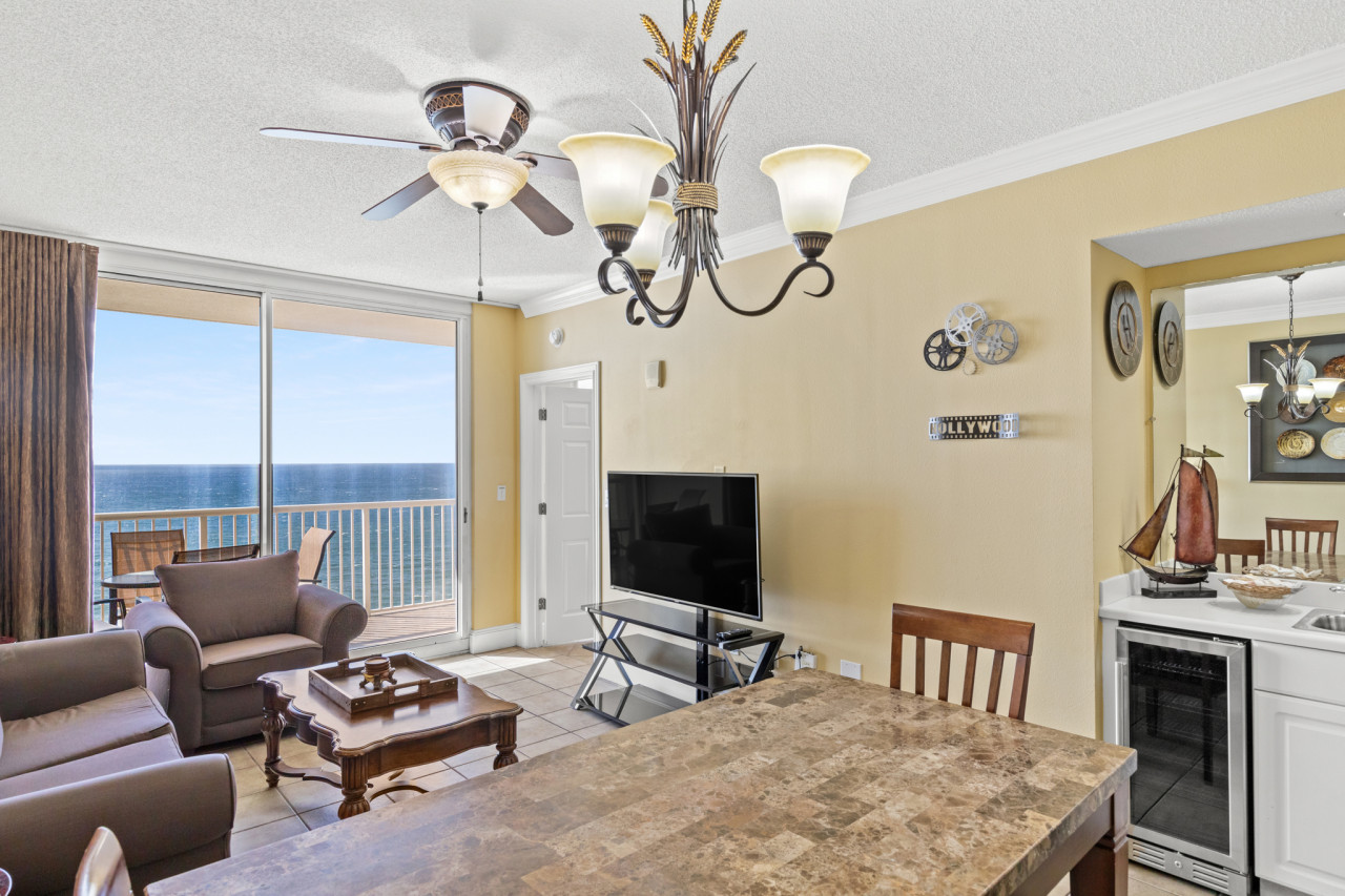 T2 Unit 2206 - Majestic Beach Resort - 3BR 2BA - Sleeps 10