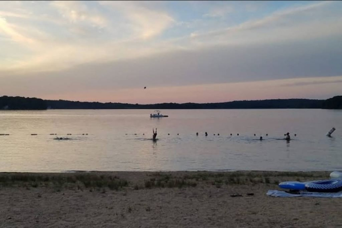 スー Gardner Lake 2 Queen/1King/2 Bath/Laundry- Private