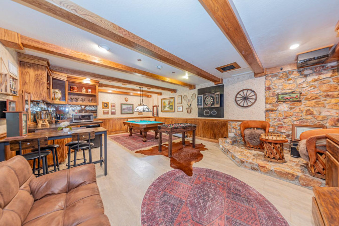 Sunset Summit Villa by Bass Lake