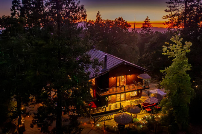 Queen Anne Style Garden Villa at Bass Lake Heights