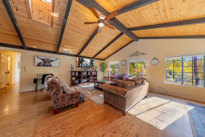 The Yosemite Hills Cabin | Pool Table, Fitness |