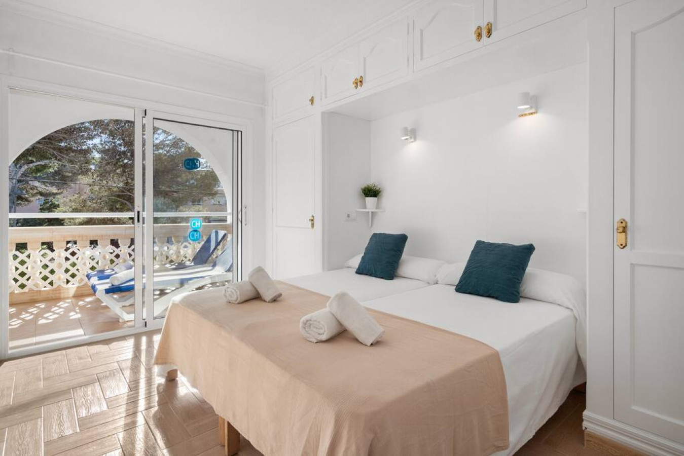 Beachfront apartment with one bedroom and kitchen