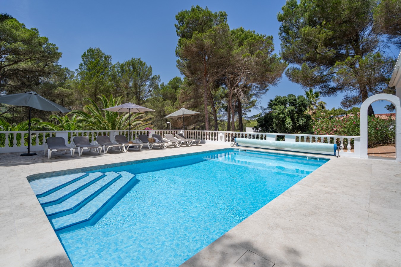 Villa Monte Peñedo, heated pool, large groups