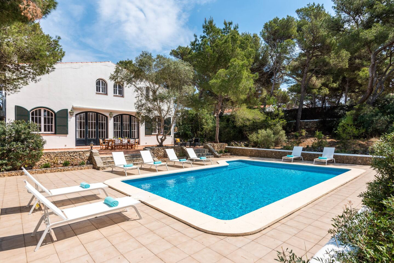 Villa Los Dragones * Big beautiful Villa with pool