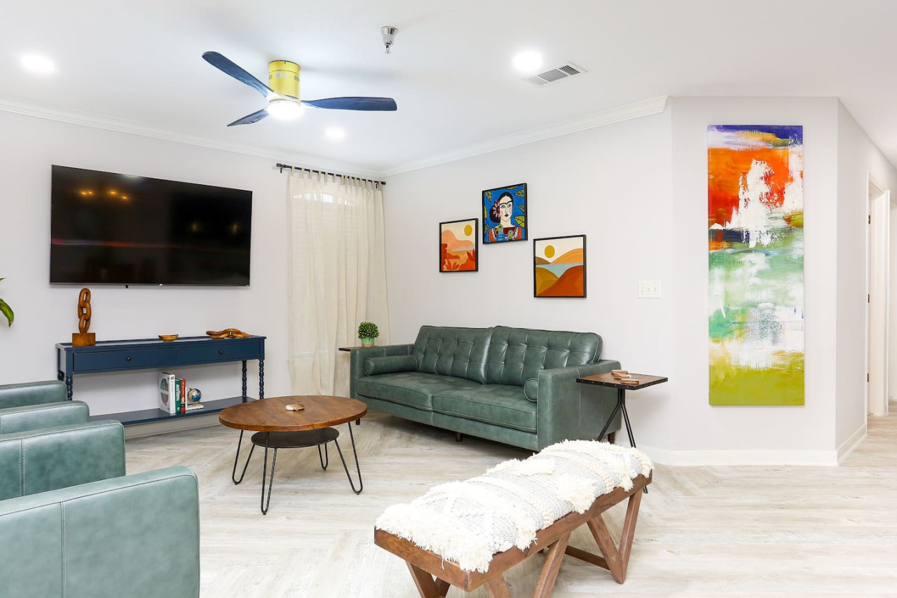 Howdy Holiday: Upscale Retreat Medical Center 2